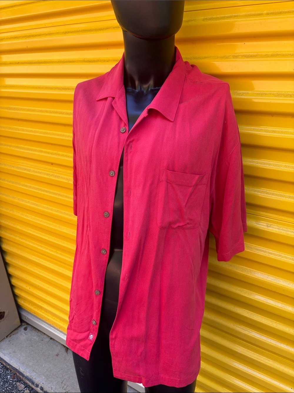 Tommy Bahama Short-Sleeve Shirt Jacket in Vibrant Red 100% Silk.